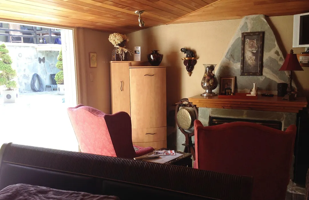 The Stone Hedge Bed And Breakfast-1