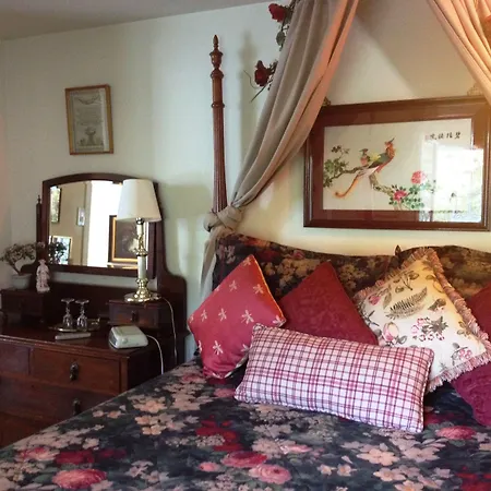 The Stone Hedge Bed And Breakfast-2